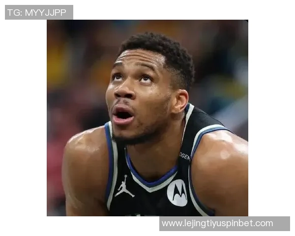 字母哥幽默回应交易传闻自称联盟最受欢迎的辣妹